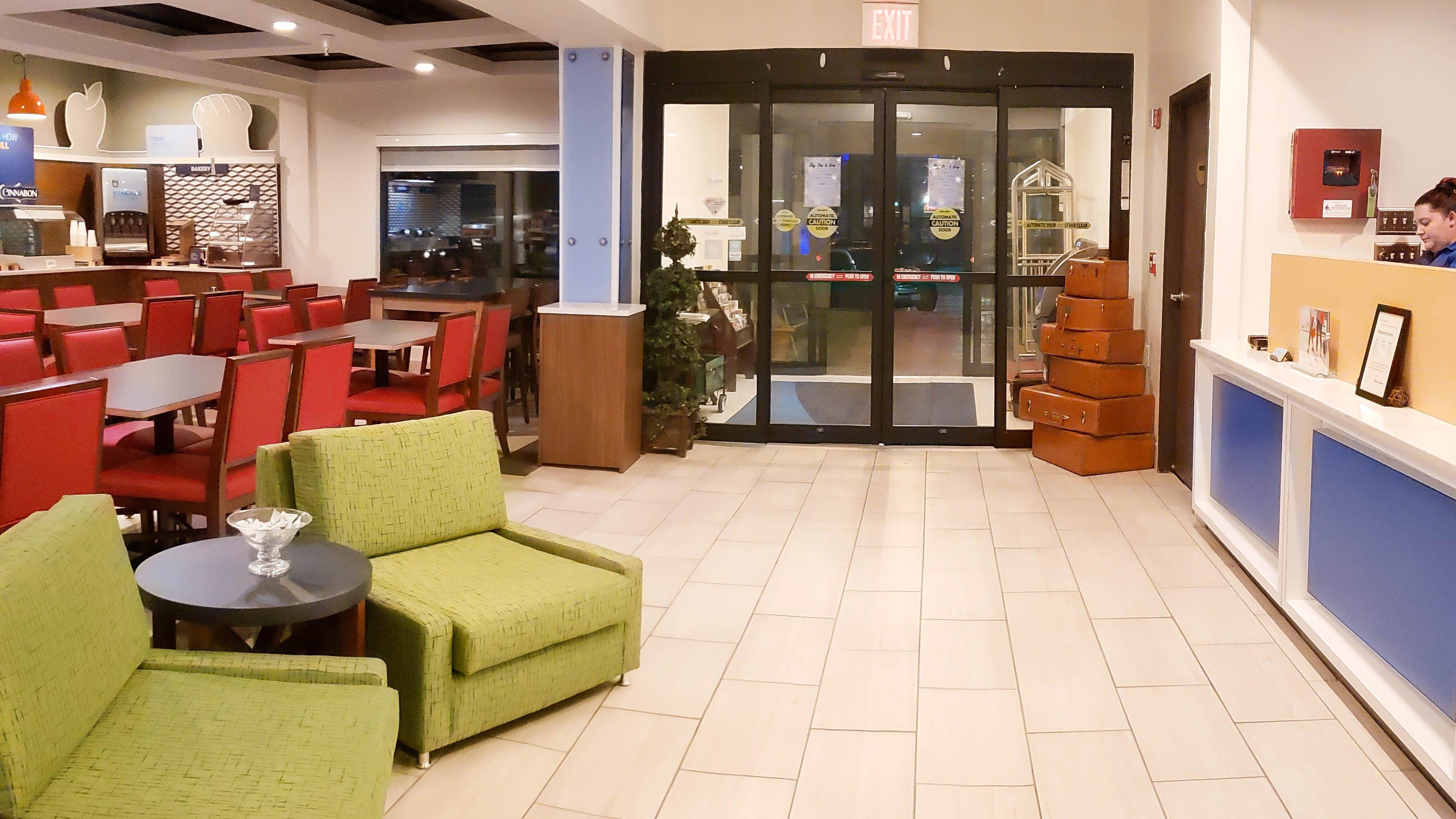Holiday Inn Express Osage Beach - Lake Of The Ozarks By Ihg Exterior photo