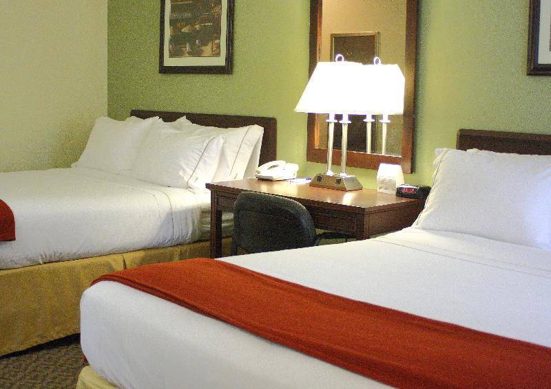 Holiday Inn Express Osage Beach - Lake Of The Ozarks By Ihg Exterior photo