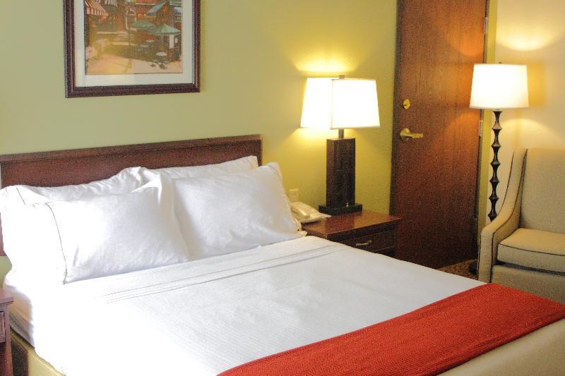 Holiday Inn Express Osage Beach - Lake Of The Ozarks By Ihg Exterior photo